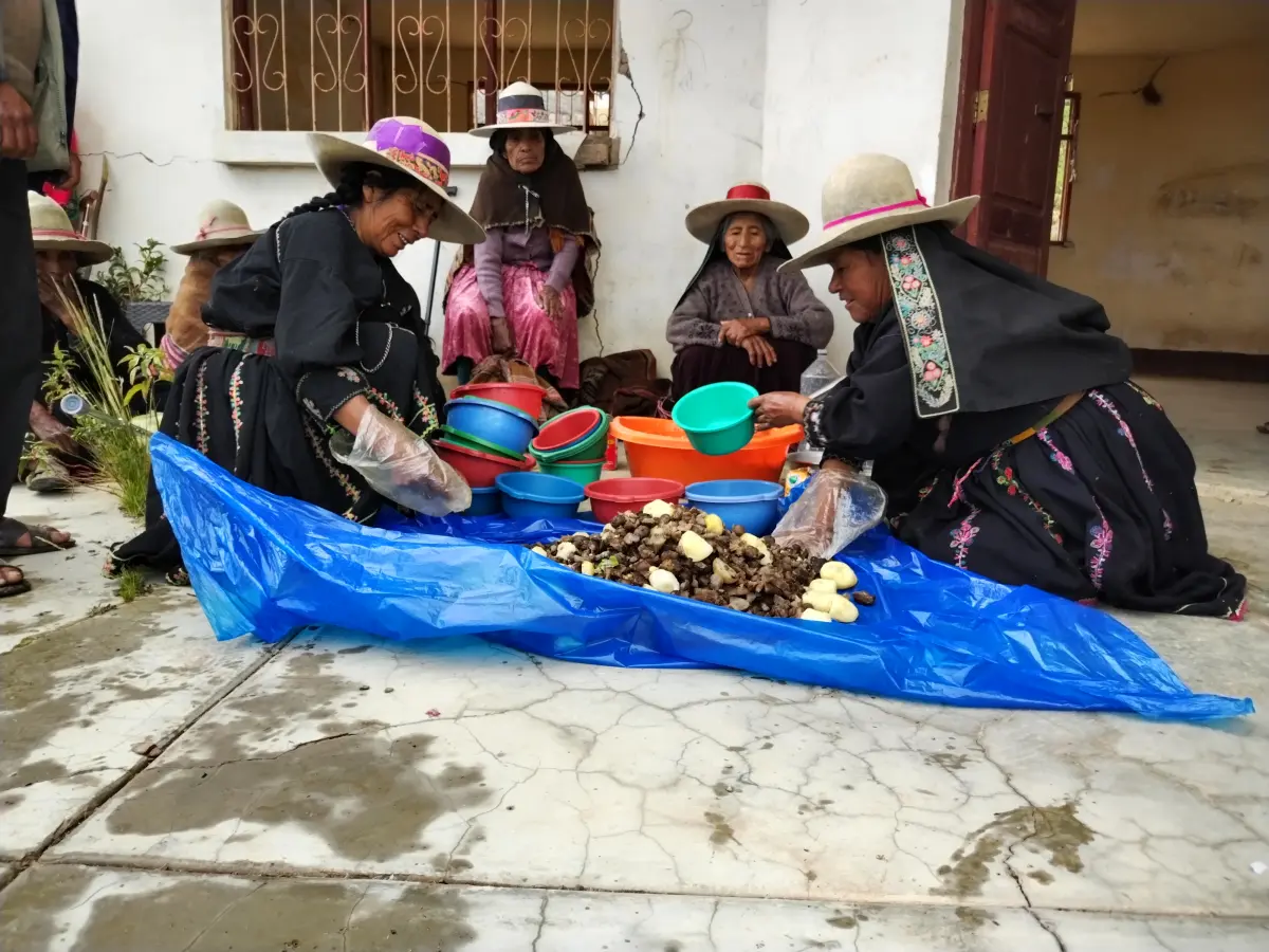 Adultos mayores pueden satisfacer sus necesidades básicas